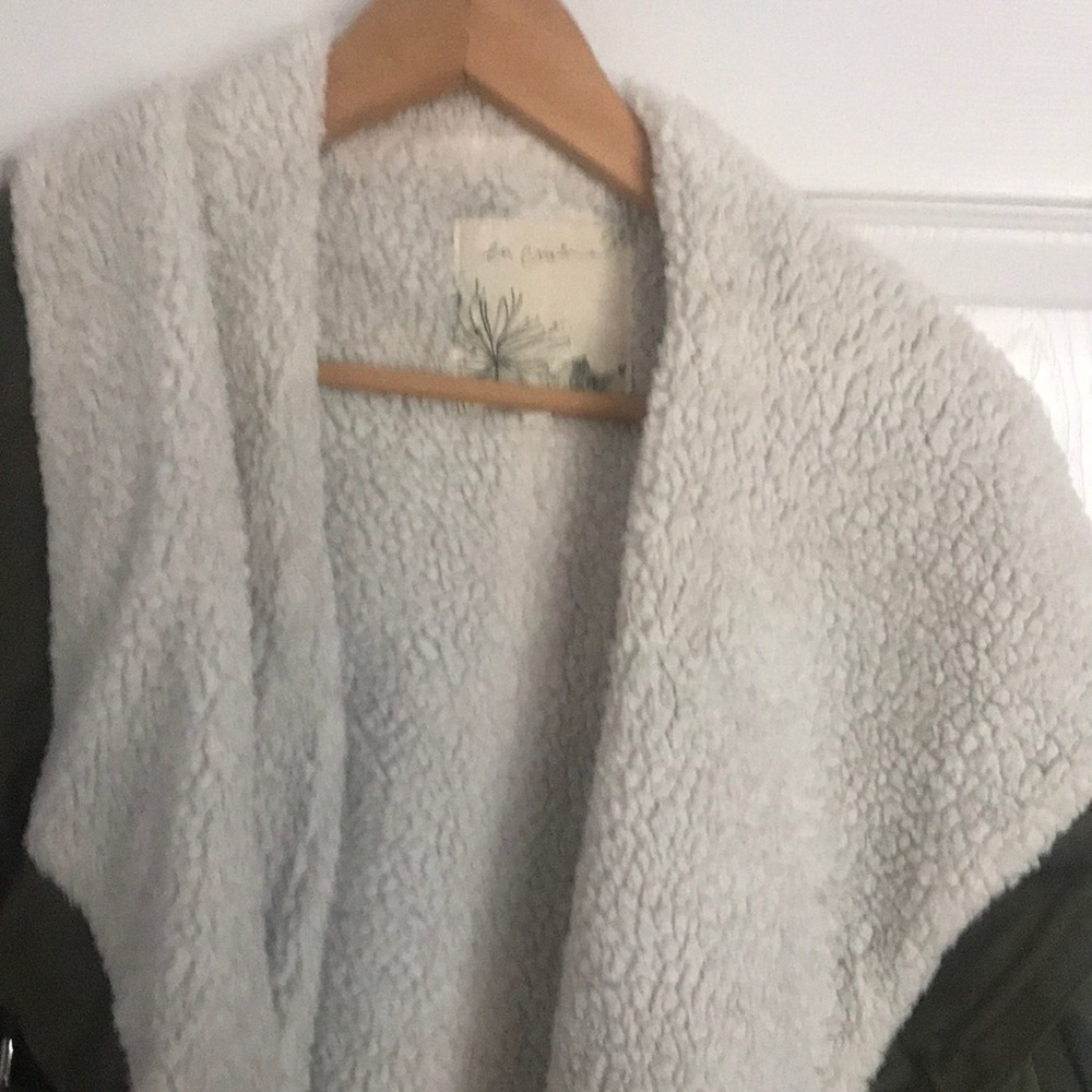 Sweater - Picture 3 of 4